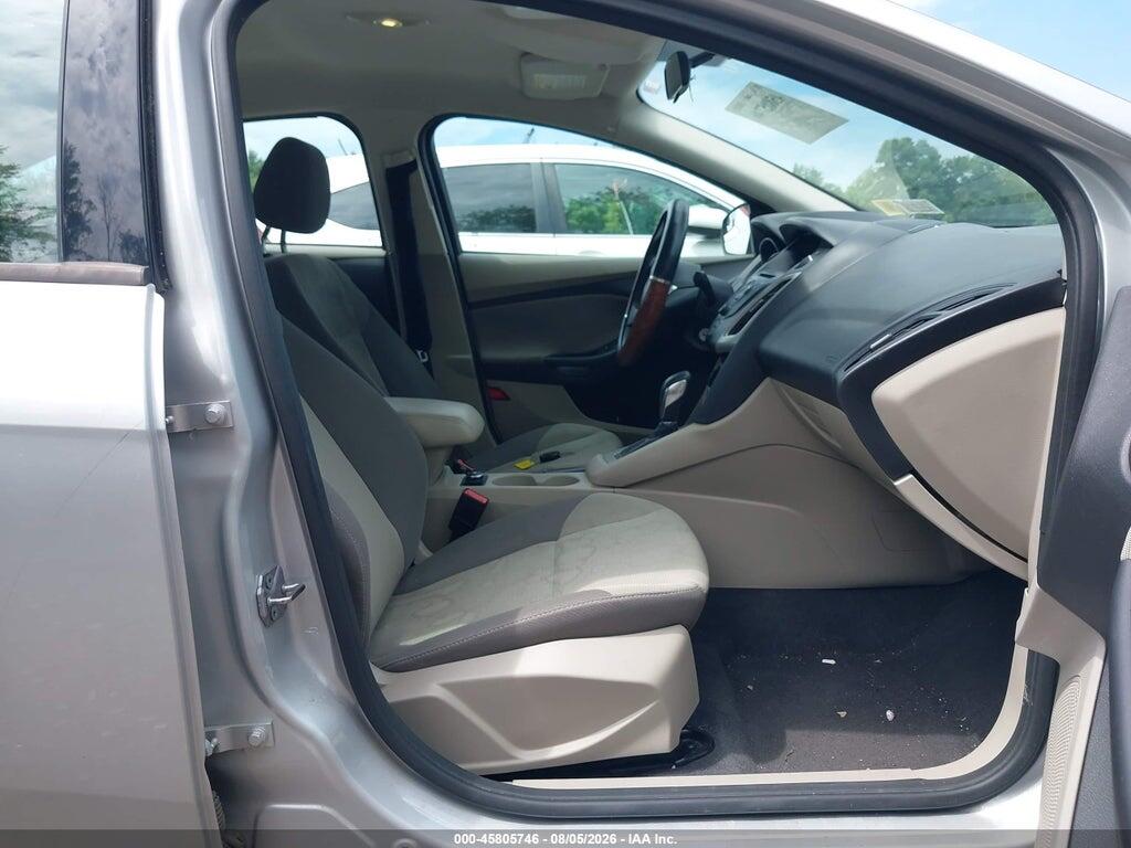 1FAHP3F24CL177989 2012 FORD FOCUS photo no. 5
