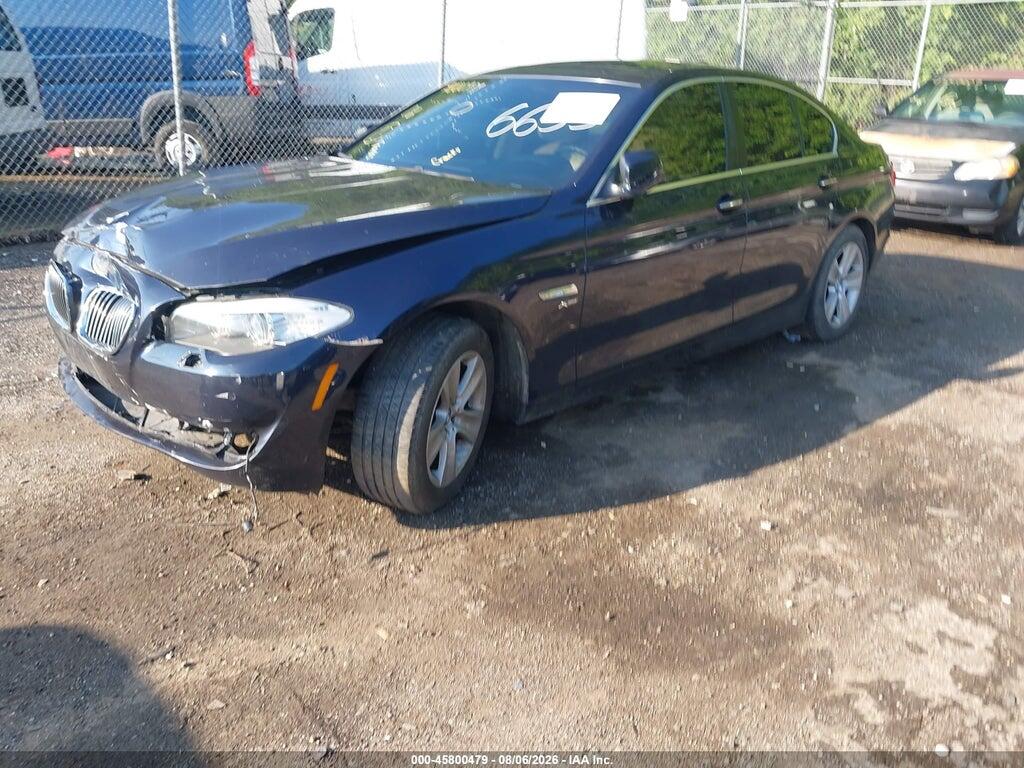 WBAXH5C58CDW06653 2012 BMW 528I photo no. 2