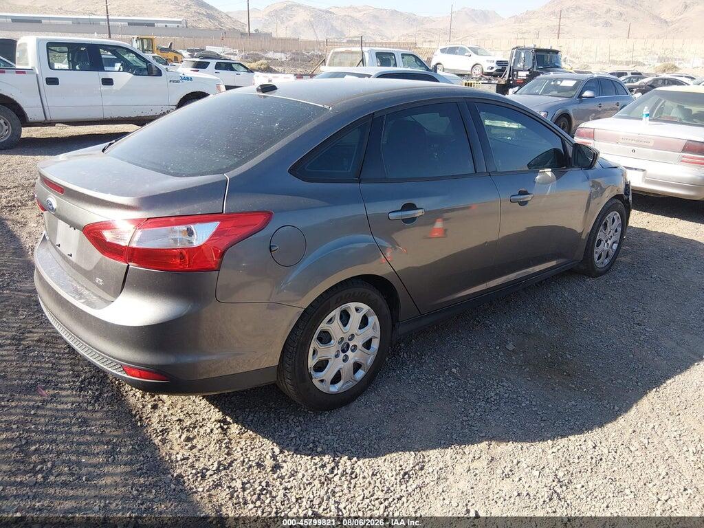 1FAHP3F27CL456935 2012 FORD FOCUS photo no. 4