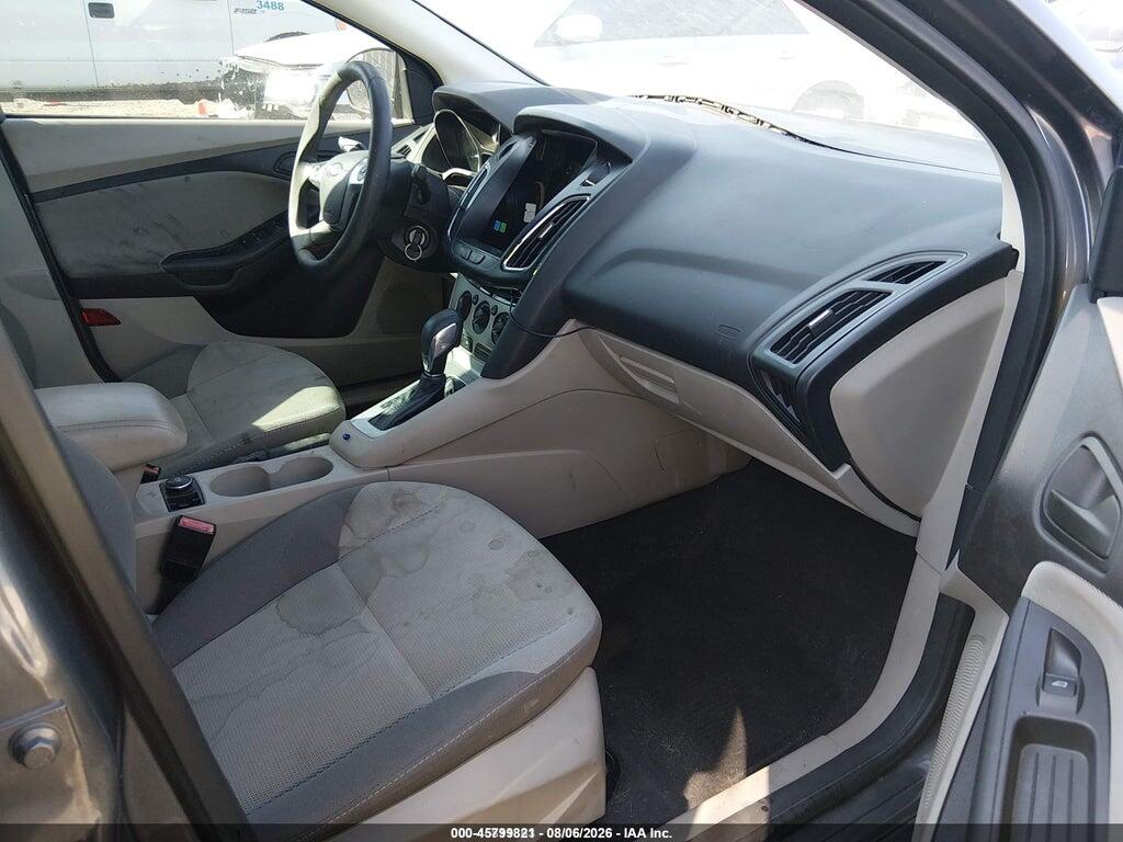 1FAHP3F27CL456935 2012 FORD FOCUS photo no. 5