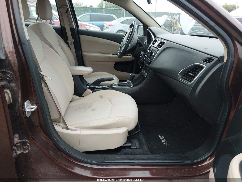 1C3CCBBB6CN257304 2012 CHRYSLER 200 photo no. 5