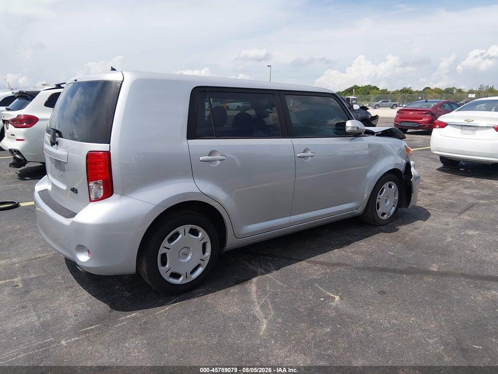 JTLZE4FE1CJ023101 2012 SCION XB photo no. 4