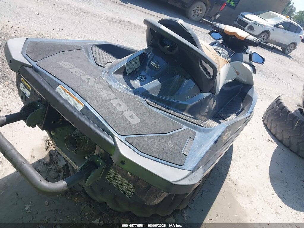 00000YDV37395C212 2012 SEADOO GTI 155 SE photo no. 4