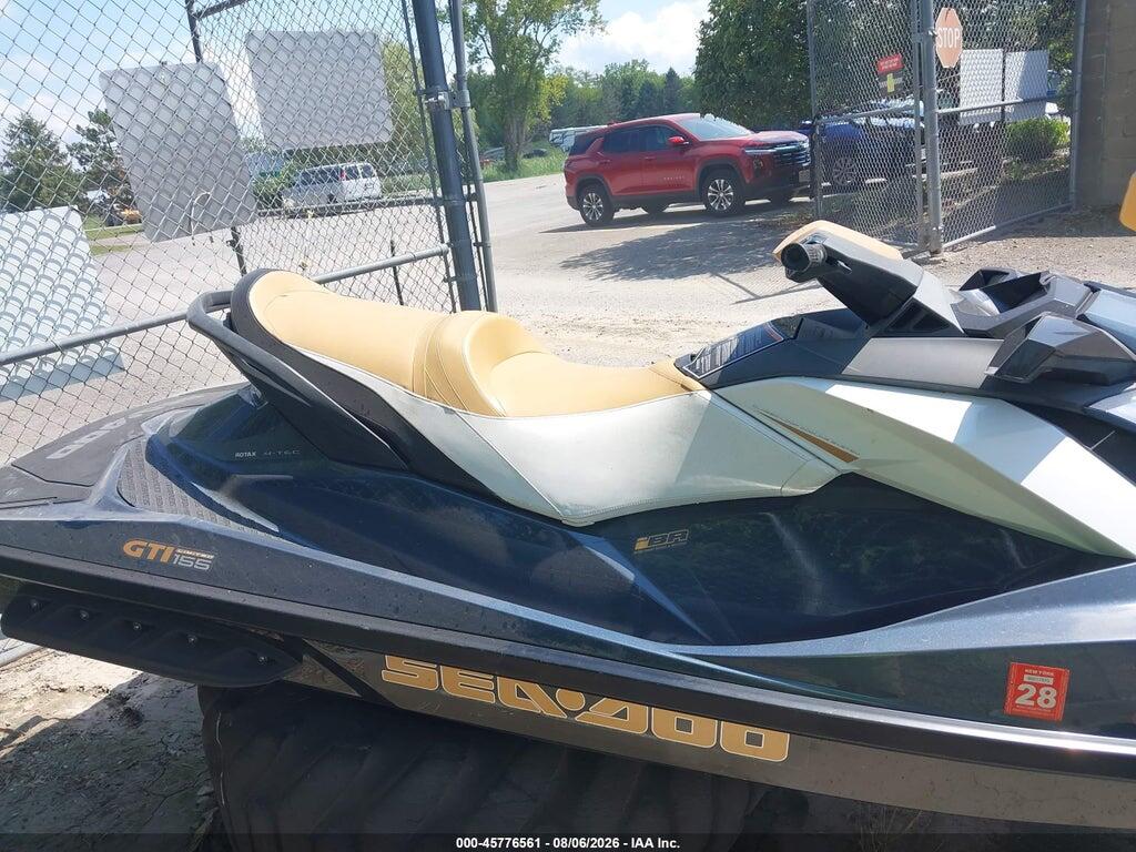 00000YDV37395C212 2012 SEADOO GTI 155 SE photo no. 5