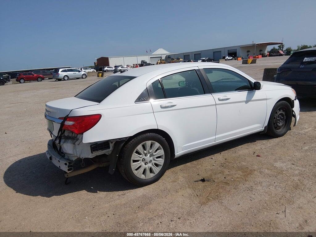 1C3CCBAB0CN281888 2012 CHRYSLER 200 photo no. 4