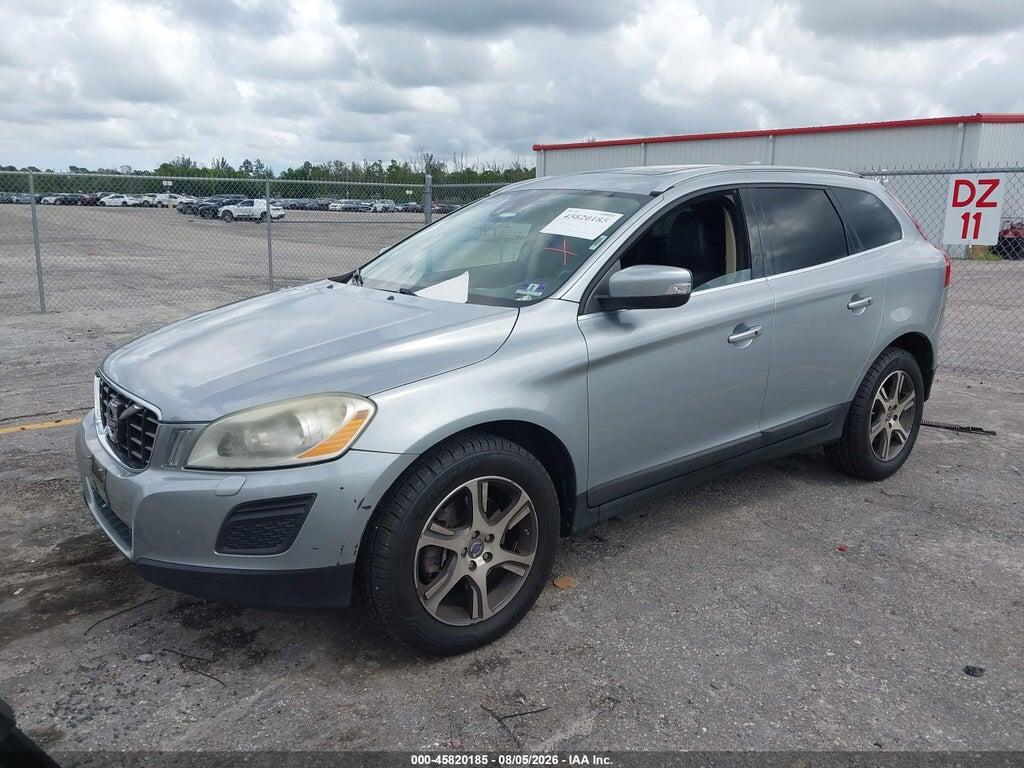YV4902DZ2D2440224 2013 VOLVO XC60 photo no. 2