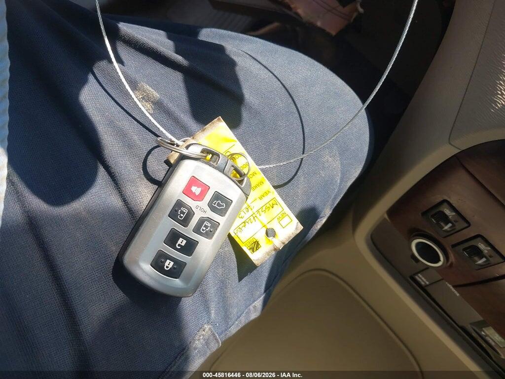 5TDDK3DC7DS067909 2013 TOYOTA SIENNA photo no. 11