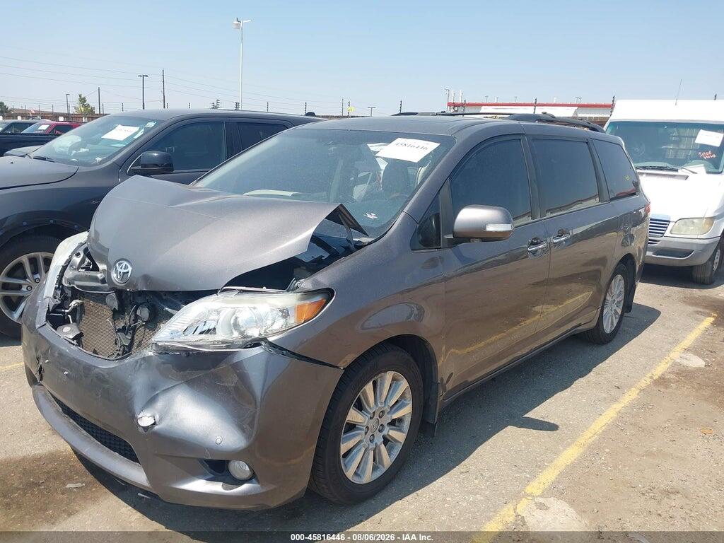5TDDK3DC7DS067909 2013 TOYOTA SIENNA photo no. 2