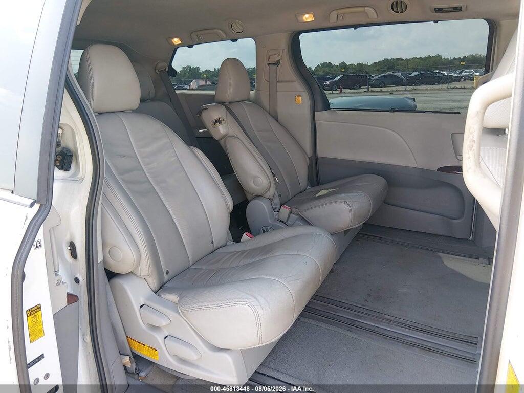 5TDYK3DC4DS351371 2013 TOYOTA SIENNA photo no. 8