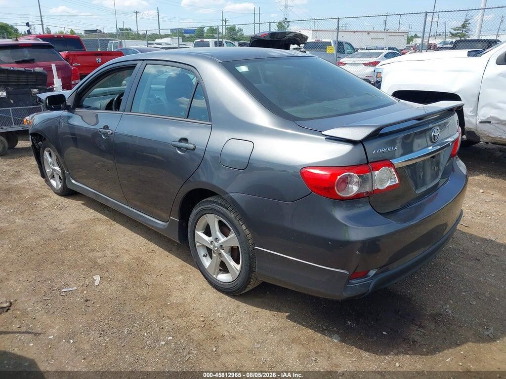 2T1BU4EE4DC964945 2013 TOYOTA COROLLA photo no. 3