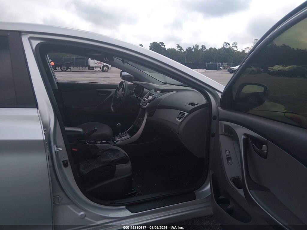 5NPDH4AE6DH286473 2013 HYUNDAI ELANTRA photo no. 5