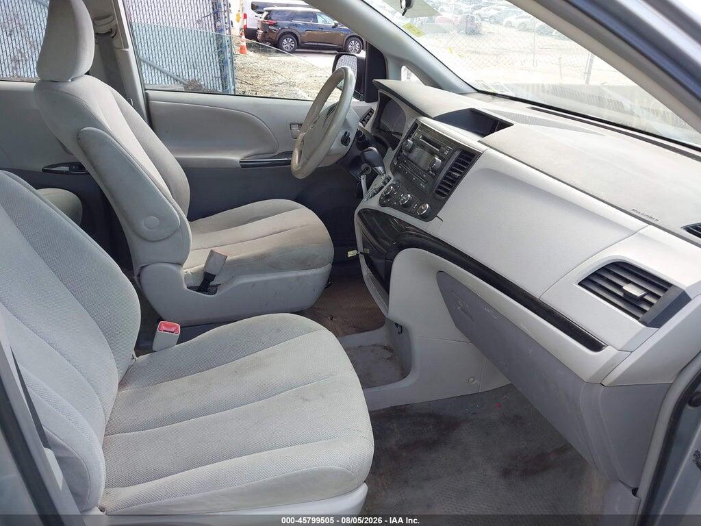 5TDZK3DC6DS394016 2013 TOYOTA SIENNA photo no. 5