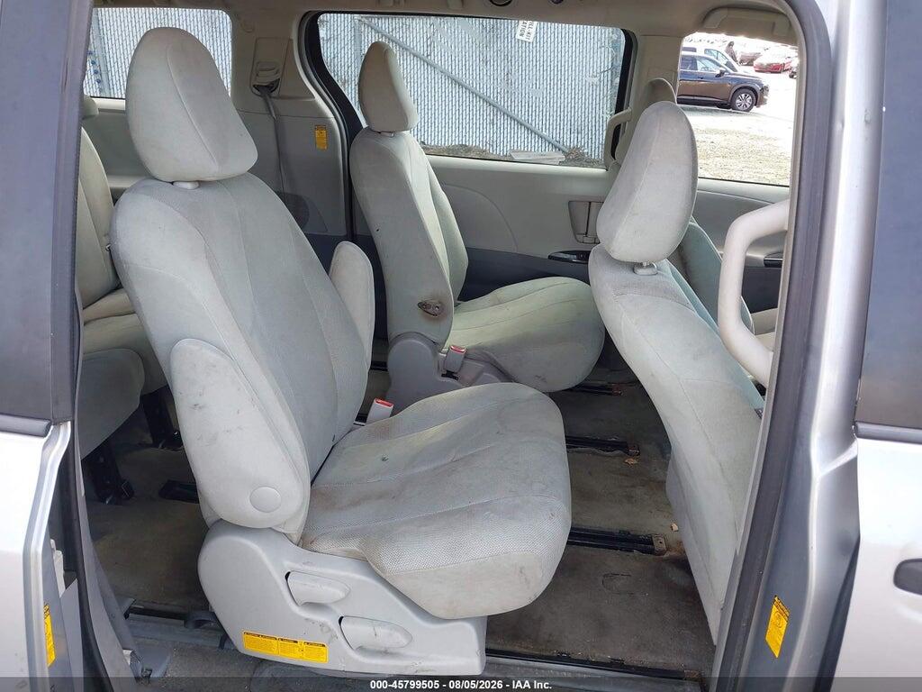 5TDZK3DC6DS394016 2013 TOYOTA SIENNA photo no. 8