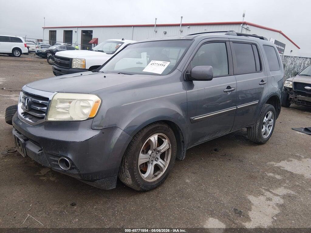 5FNYF3H54DB031276 2013 HONDA PILOT photo no. 2