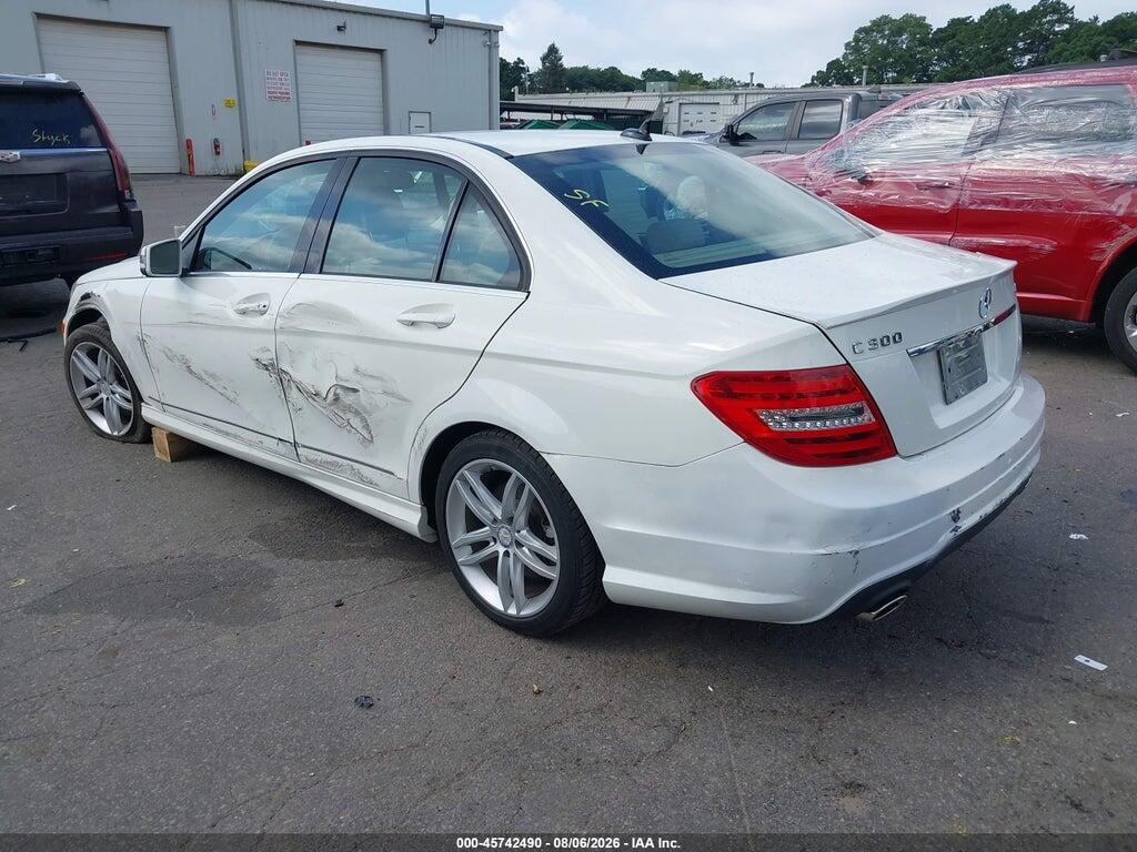 WDDGF8ABXDA867245 2013 MERCEDES-BENZ C 300 photo no. 3