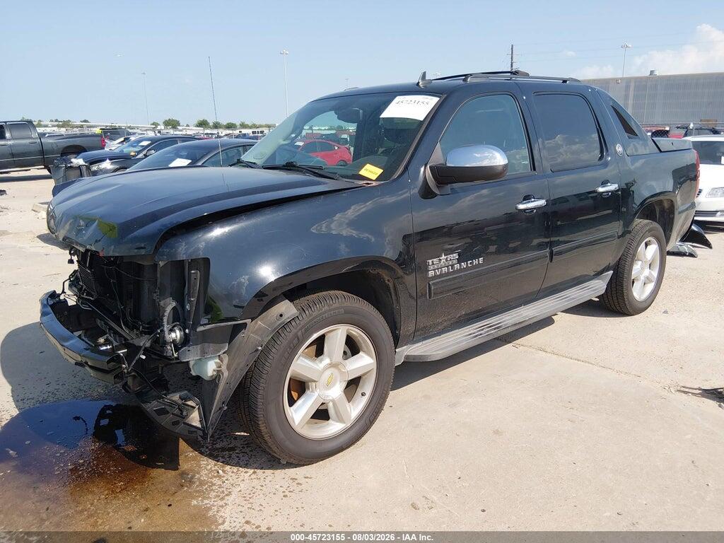 3GNMCEE06DG345976 2013 CHEVROLET AVALANCHE photo no. 2