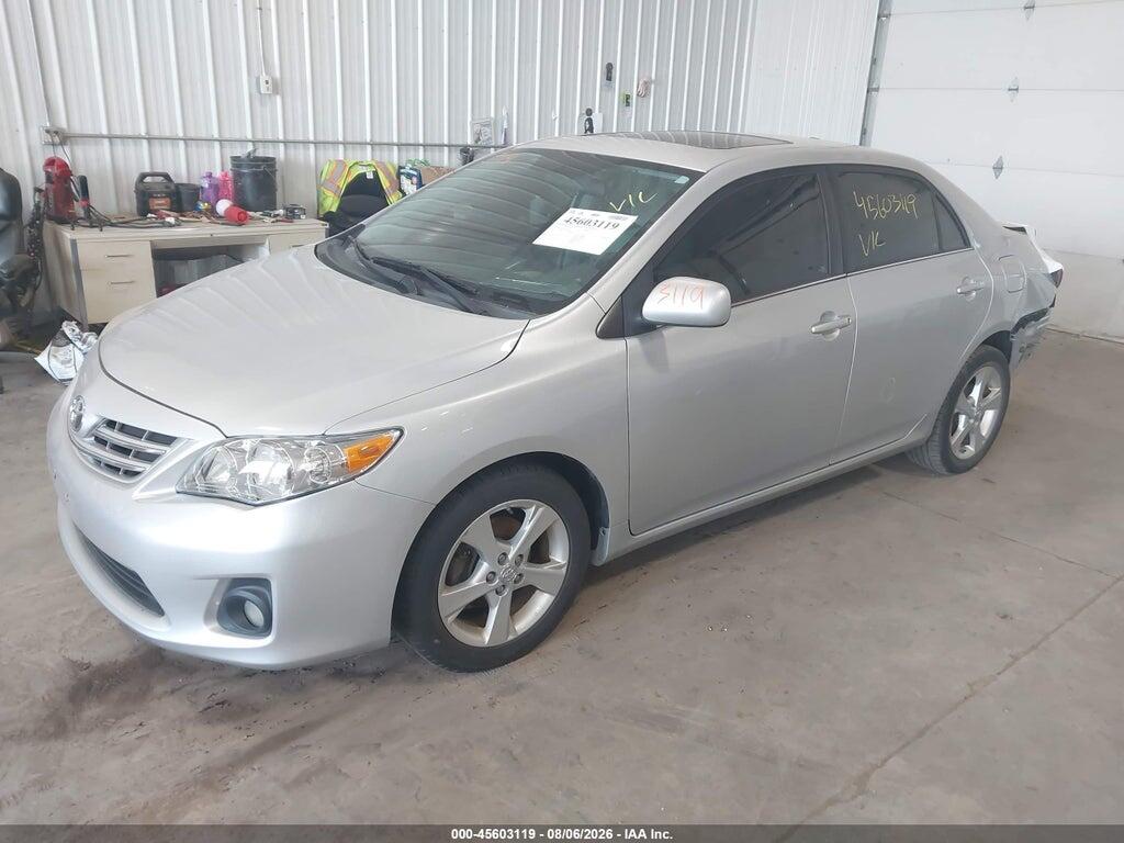 2T1BU4EE3DC084142 2013 TOYOTA COROLLA photo no. 2