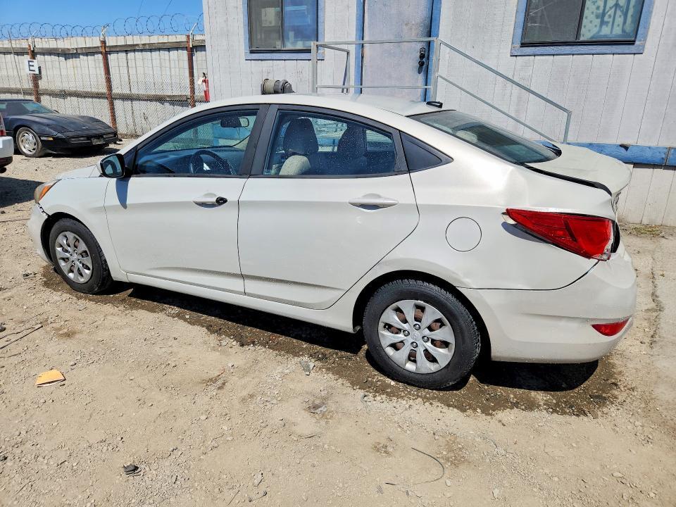 2016 HYUNDAI ACCENT SE — Фото 2 из 12