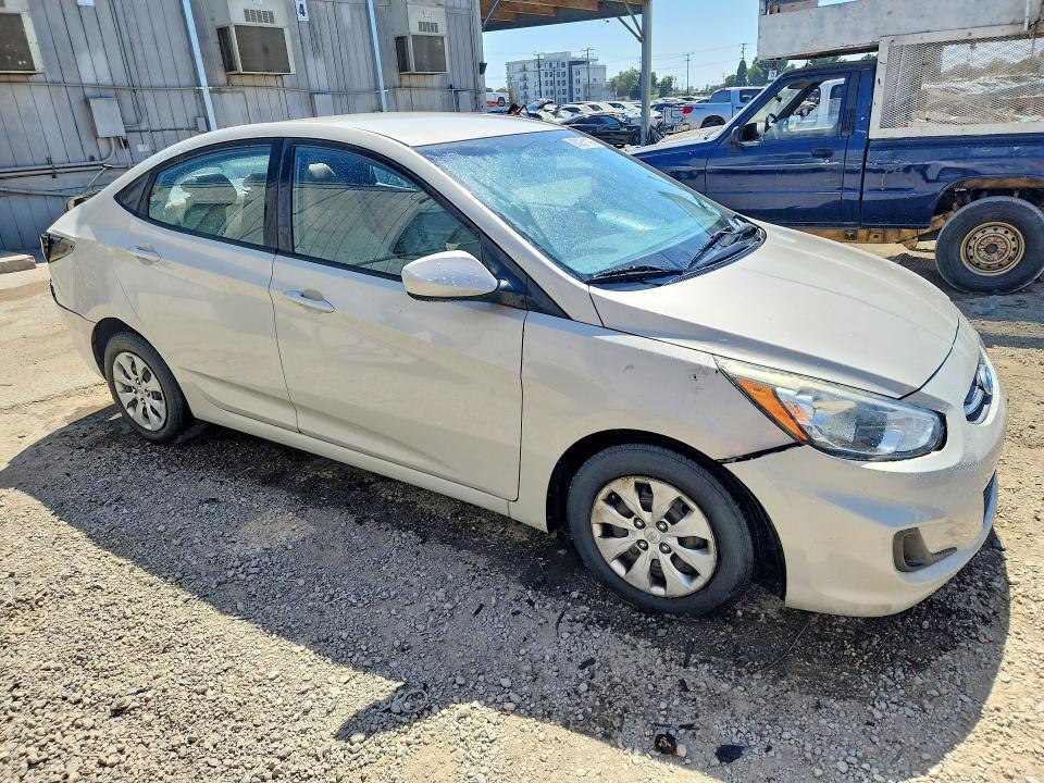 2016 HYUNDAI ACCENT SE — Фото 4 из 12