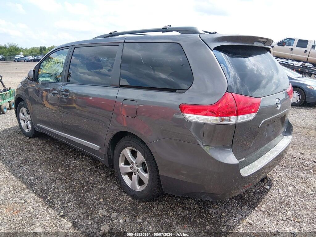 5TDKK3DCXES472378 2014 TOYOTA SIENNA photo no. 3