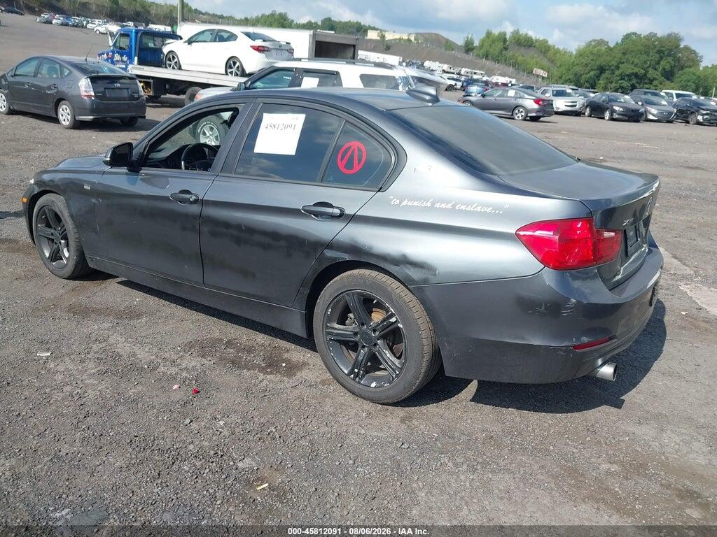 WBA3C3C56EF983698 2014 BMW 320I photo no. 3