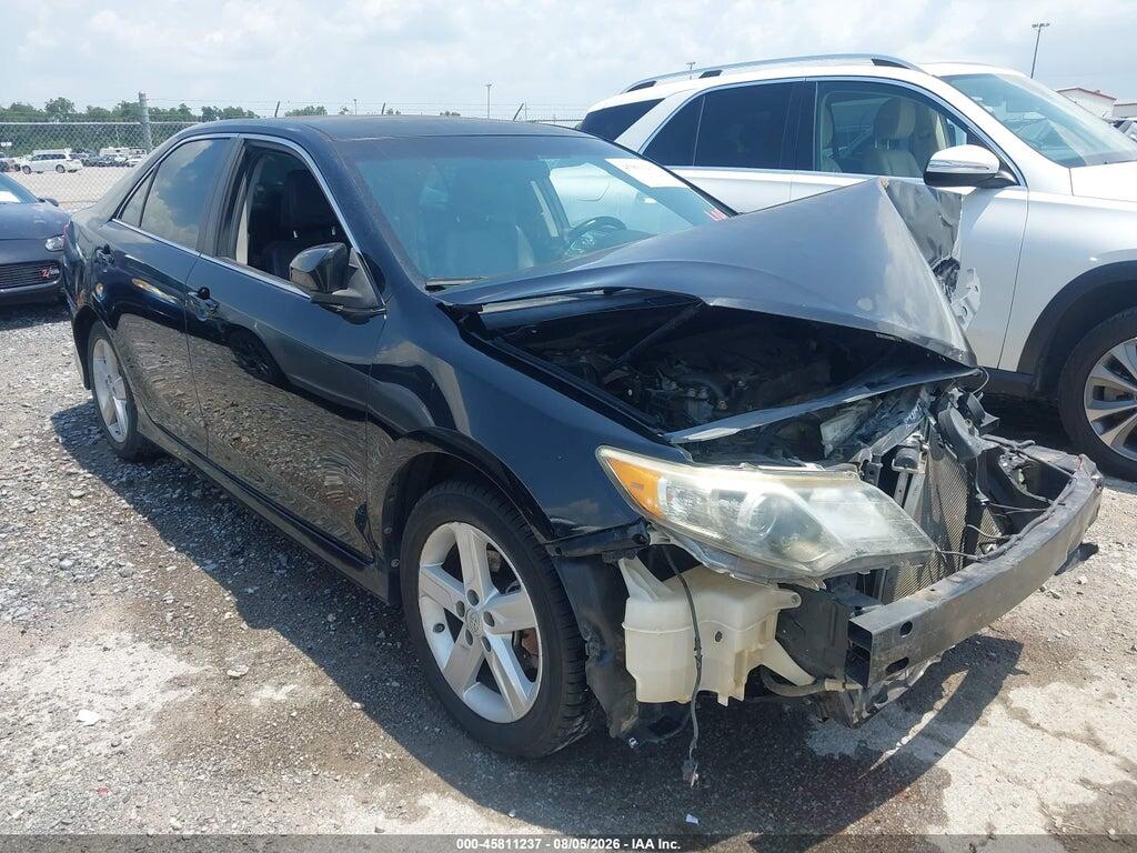 4T1BF1FK1EU302124 2014 TOYOTA CAMRY photo no. 1