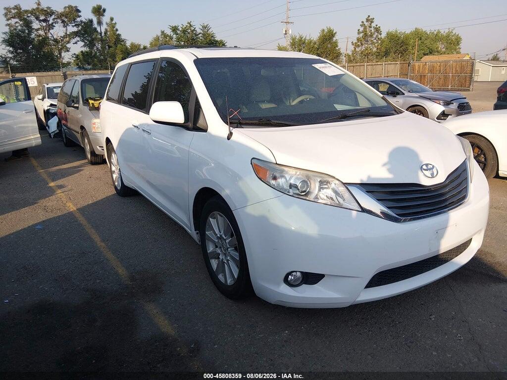 5TDDK3DC6ES087540 2014 TOYOTA SIENNA photo no. 1