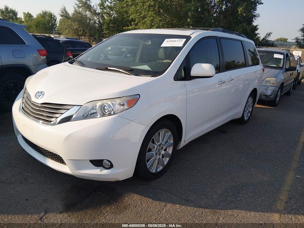 5TDDK3DC6ES087540 2014 TOYOTA SIENNA photo no. 2