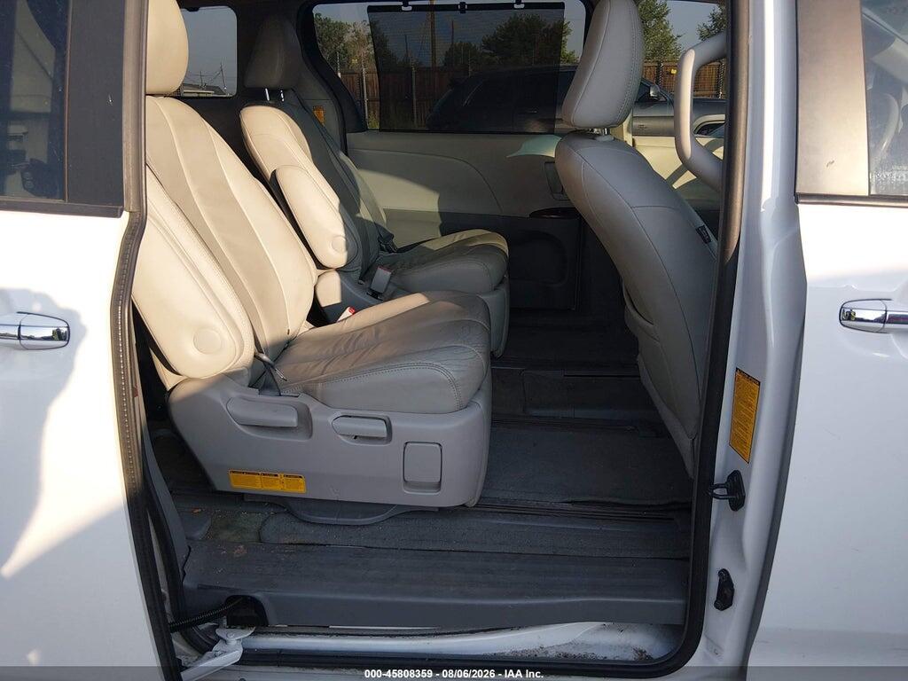 5TDDK3DC6ES087540 2014 TOYOTA SIENNA photo no. 8