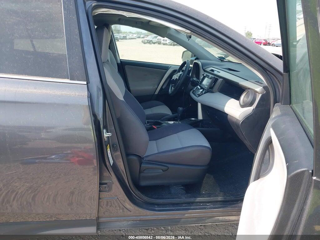 2T3RFREV8EW173654 2014 TOYOTA RAV4 photo no. 5