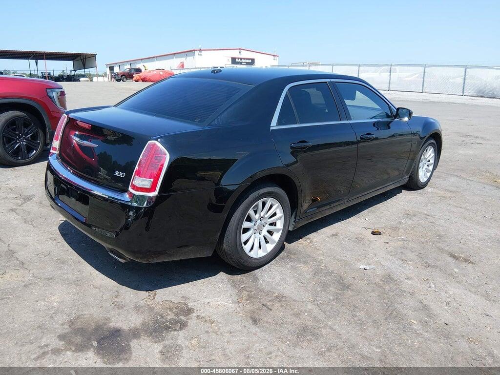 2C3CCAAG6EH327192 2014 CHRYSLER 300 photo no. 4