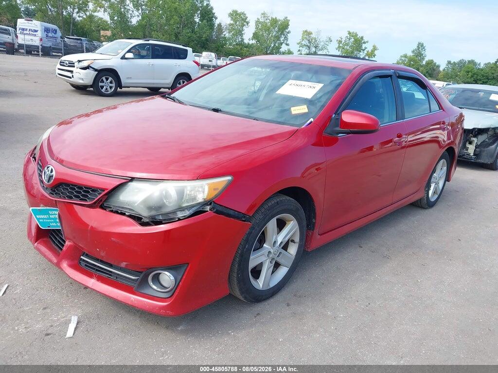 4T1BF1FK4EU787181 2014 TOYOTA CAMRY photo no. 2