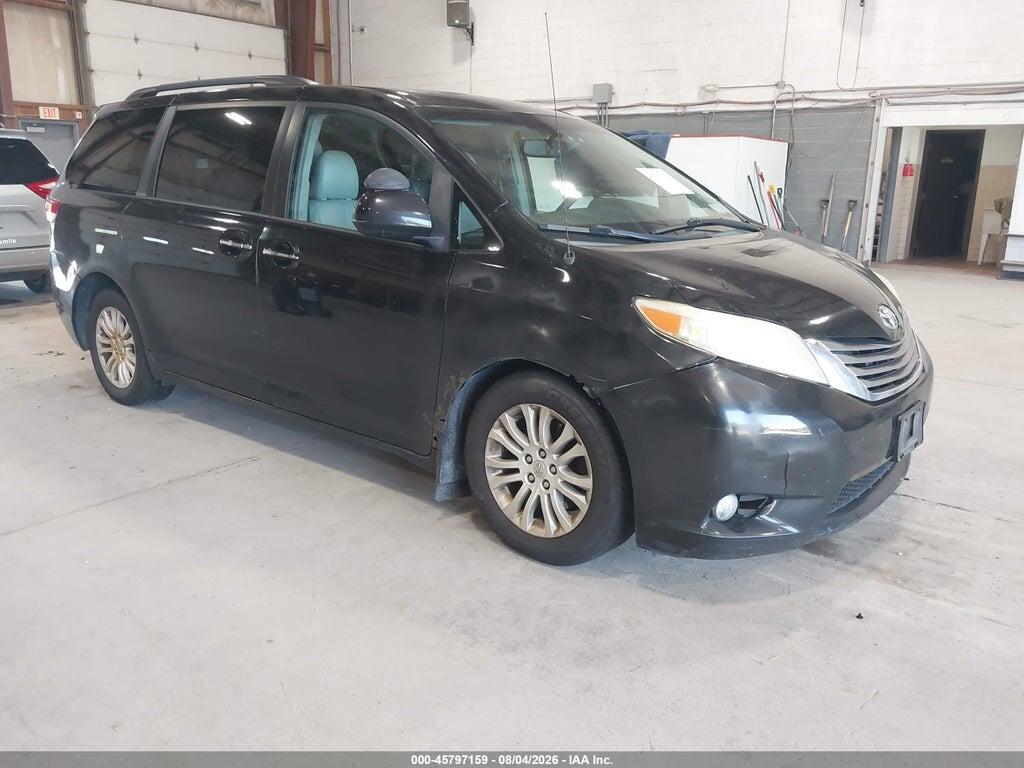 5TDYK3DC7ES474776 2014 TOYOTA SIENNA photo no. 1