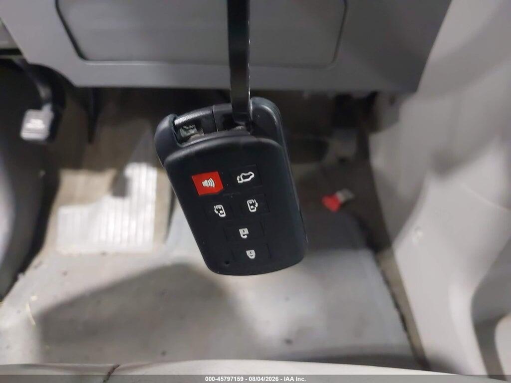 5TDYK3DC7ES474776 2014 TOYOTA SIENNA photo no. 11