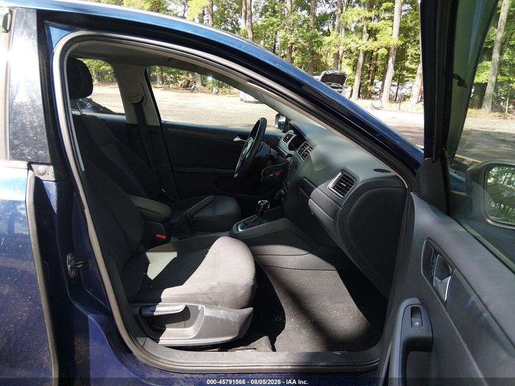 3VW2K7AJ3EM382948 2014 VOLKSWAGEN JETTA photo no. 5