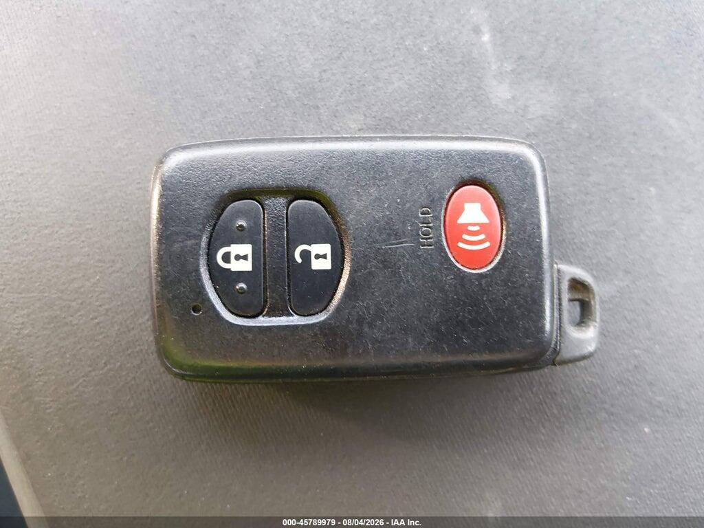 JTDZN3EU2E3322408 2014 TOYOTA PRIUS V photo no. 11