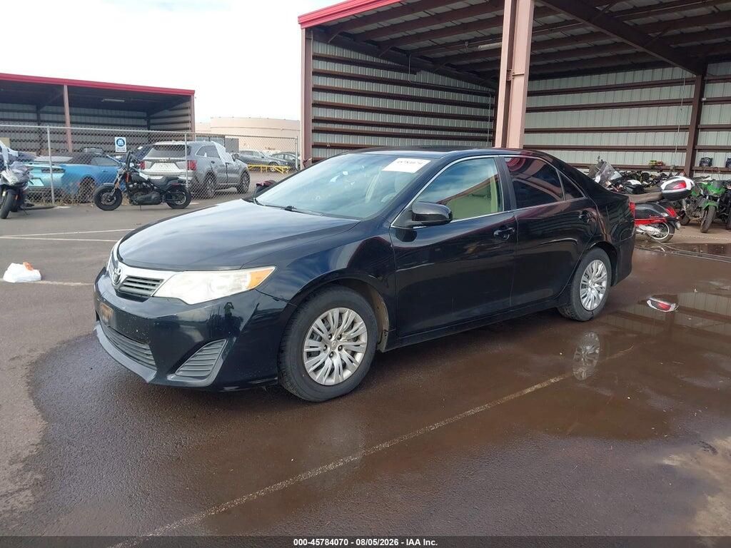 4T1BF1FK1EU802512 2014 TOYOTA CAMRY photo no. 2