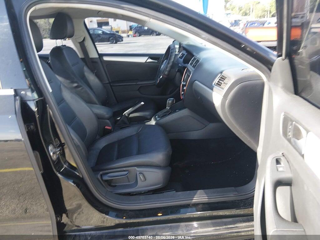 3VWD07AJ0EM288685 2014 VOLKSWAGEN JETTA photo no. 5