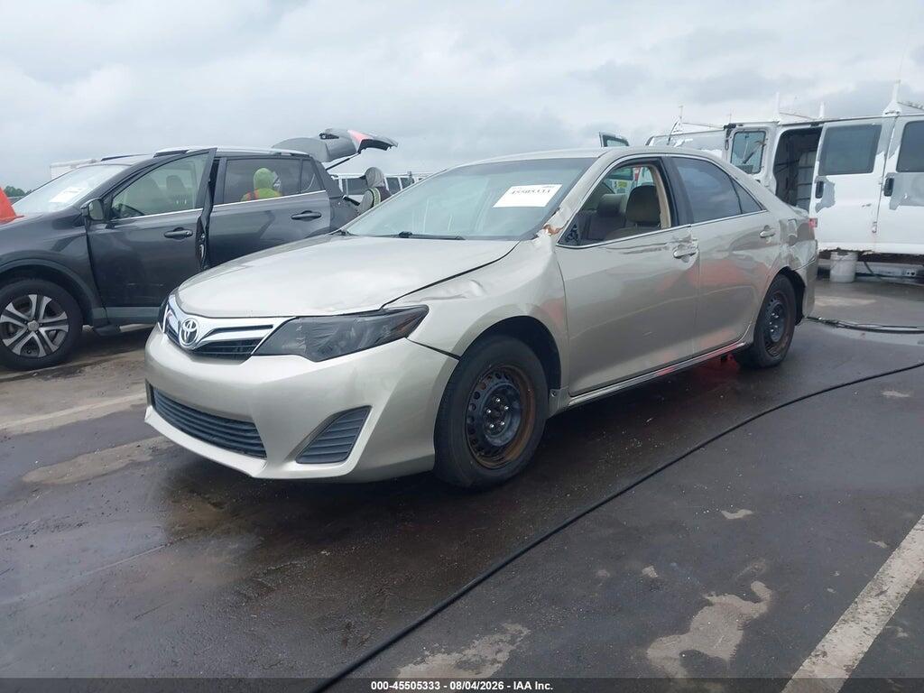 4T4BF1FK1ER435603 2014 TOYOTA CAMRY photo no. 2