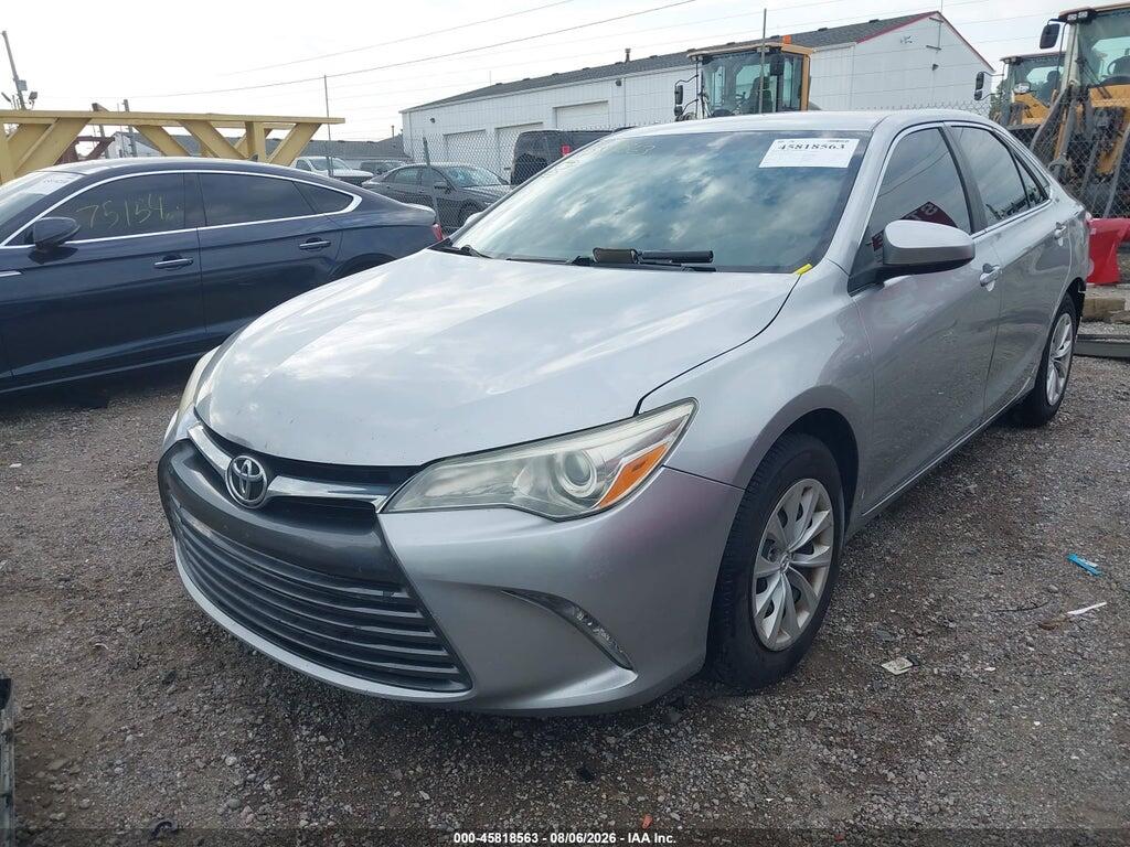 4T4BF1FK4FR445057 2015 TOYOTA CAMRY photo no. 2