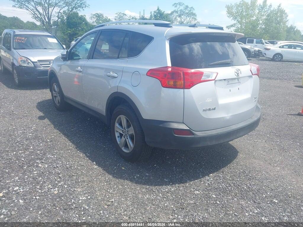 2T3RFREV7FW386211 2015 TOYOTA RAV4 photo no. 3