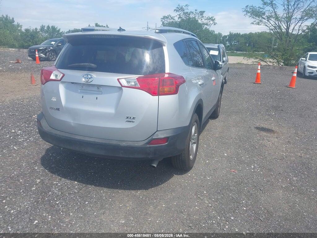 2T3RFREV7FW386211 2015 TOYOTA RAV4 photo no. 4