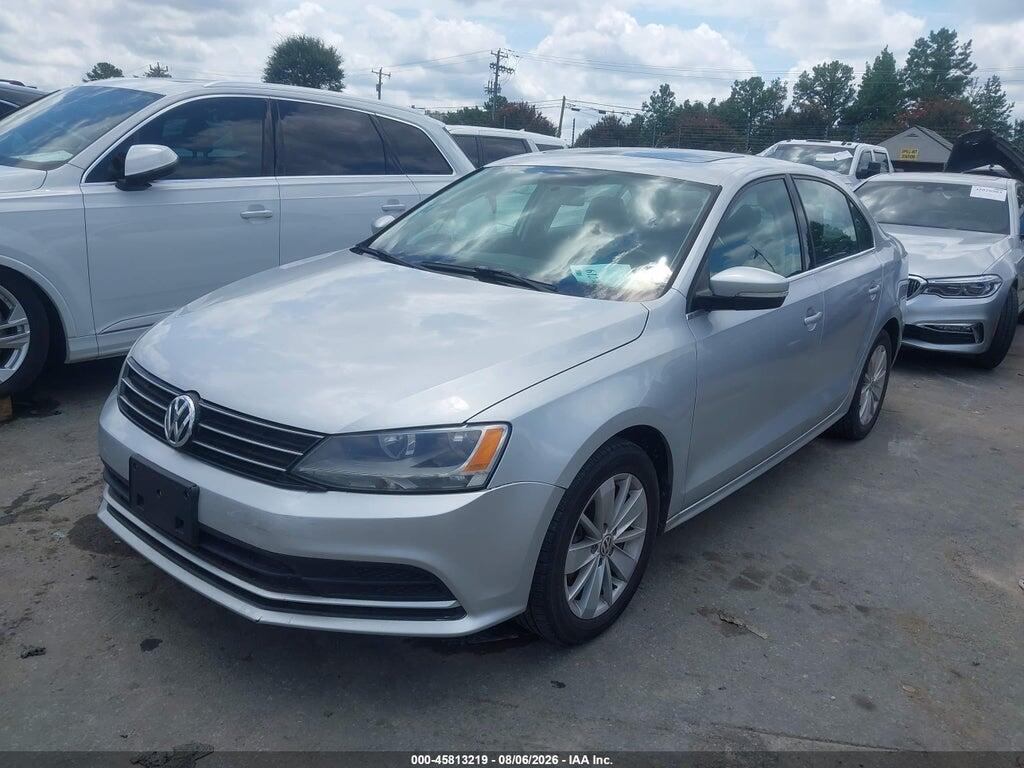 3VWD17AJ0FM318024 2015 VOLKSWAGEN JETTA photo no. 2