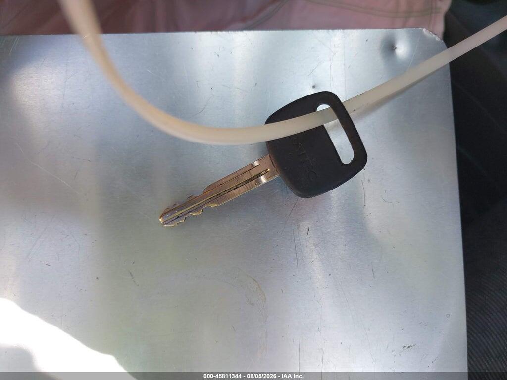 VNKKTUD33FA030633 2015 TOYOTA YARIS photo no. 11