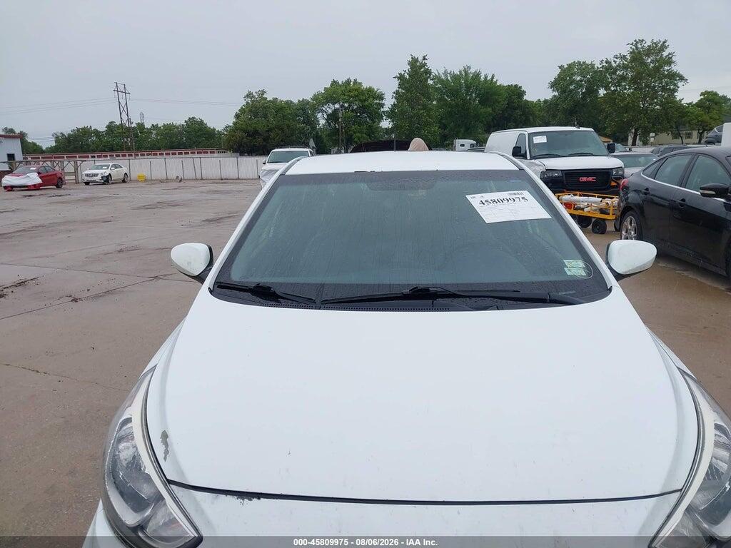KMHCT5AE7FU201404 2015 HYUNDAI ACCENT photo no. 12