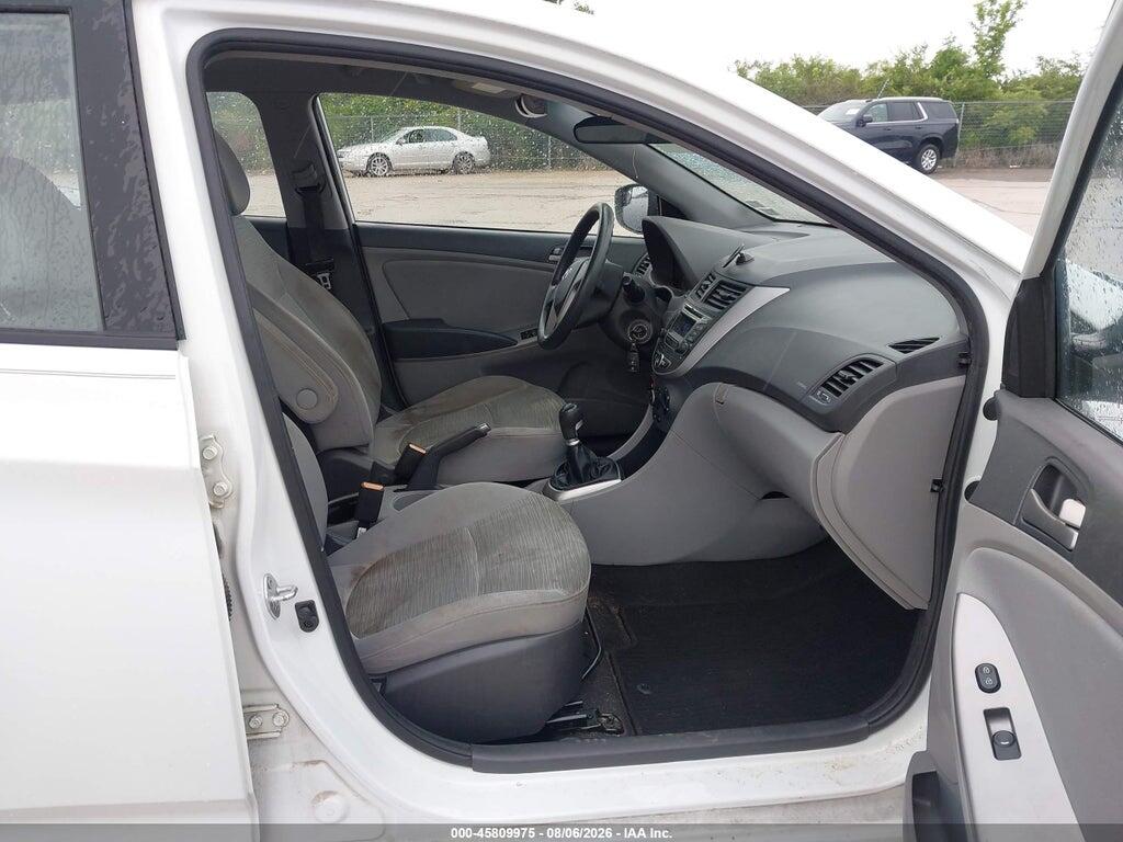 KMHCT5AE7FU201404 2015 HYUNDAI ACCENT photo no. 5