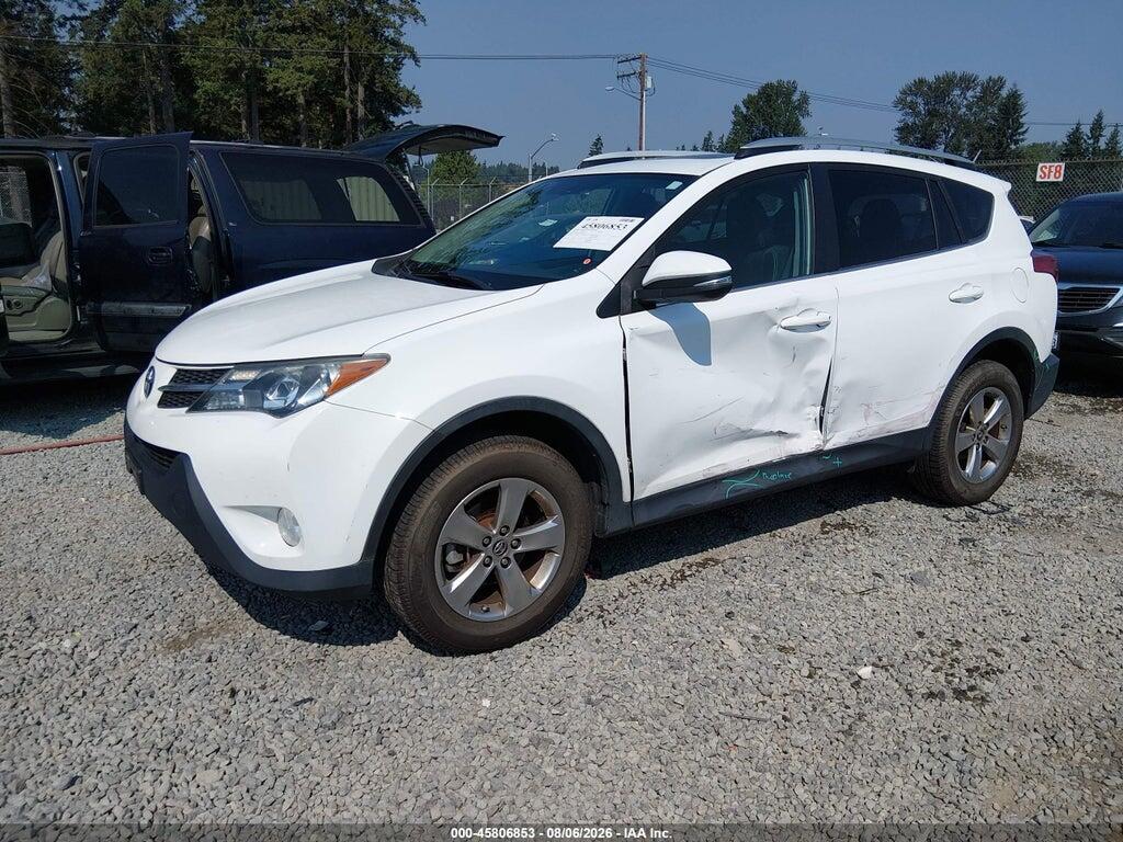 2T3RFREV5FW303651 2015 TOYOTA RAV4 photo no. 2