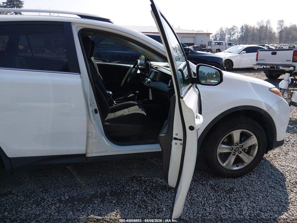 2T3RFREV5FW303651 2015 TOYOTA RAV4 photo no. 5