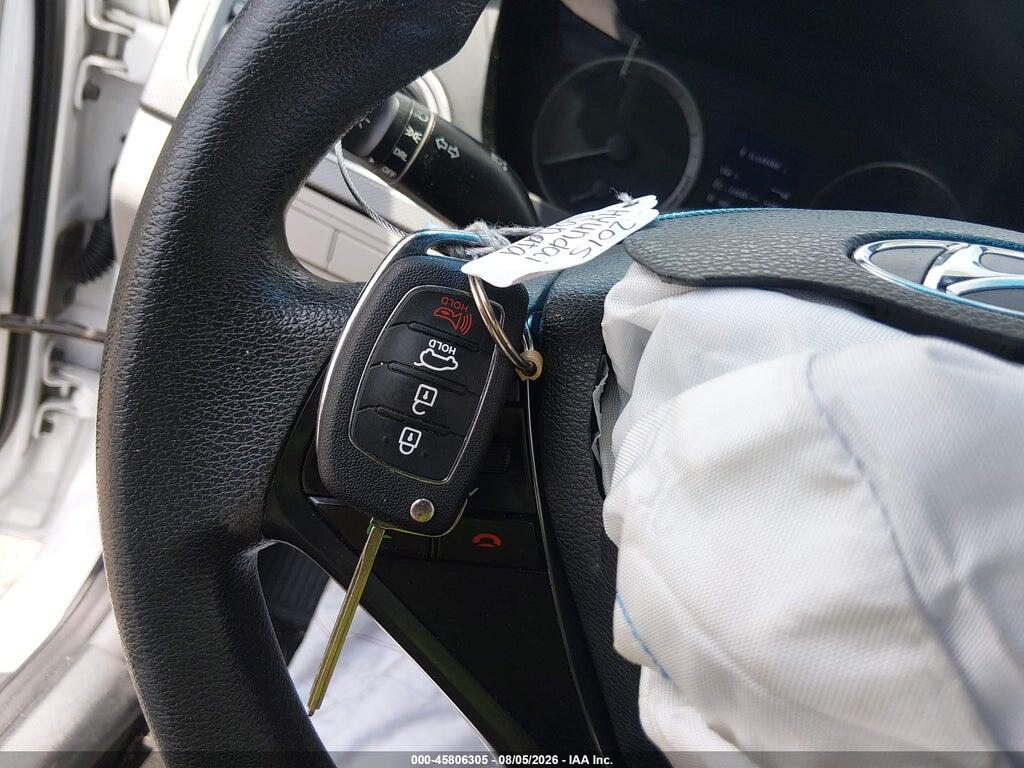5NPE24AF0FH123724 2015 HYUNDAI SONATA photo no. 11