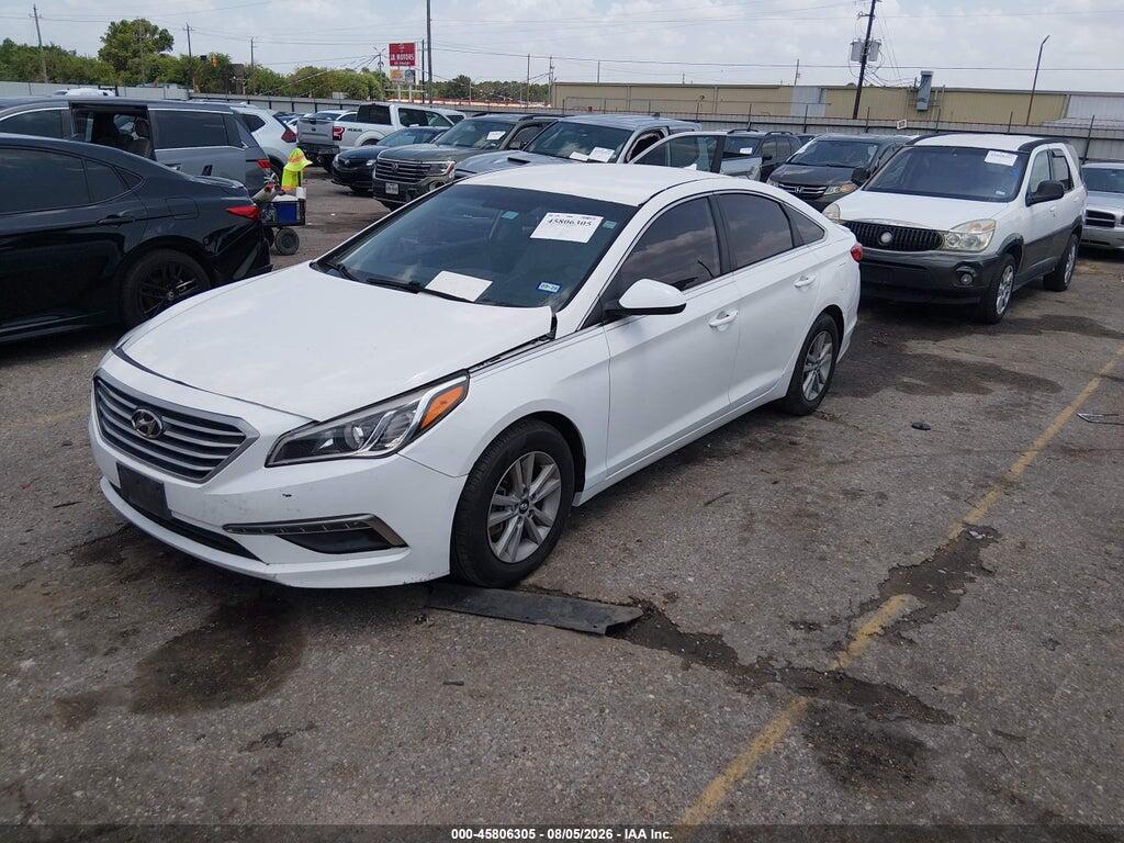 5NPE24AF0FH123724 2015 HYUNDAI SONATA photo no. 2